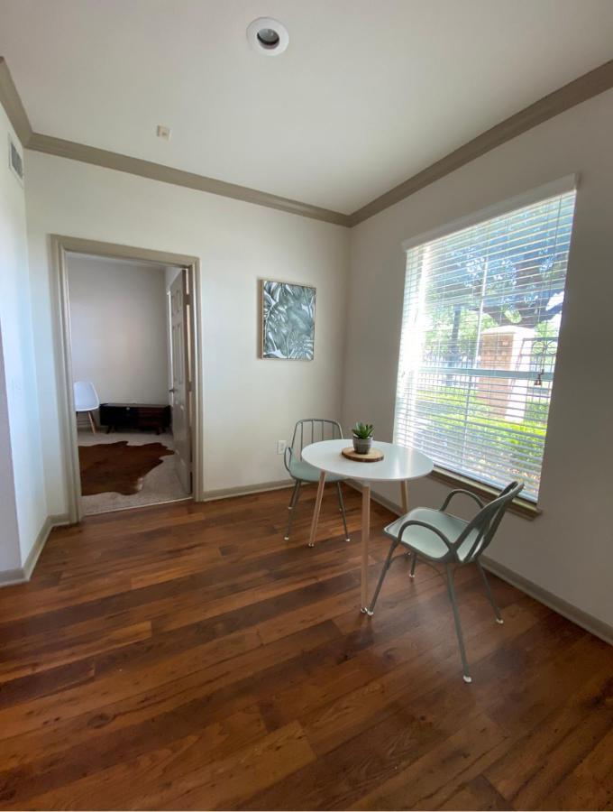 Bright & Modern Galleria Suite! 5 Star Location, Self Check In & Free Parking Χιούστον Εξωτερικό φωτογραφία